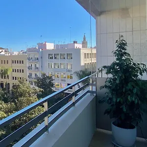 https://casas-de-sevilla-apartamentos-magdalena-plaza.es-andalucia.com